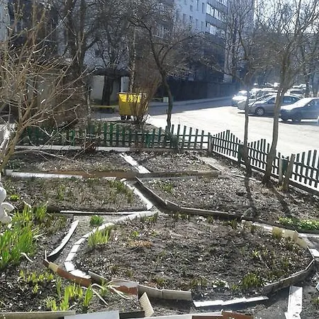 Apartment On Nezavisimosty 137